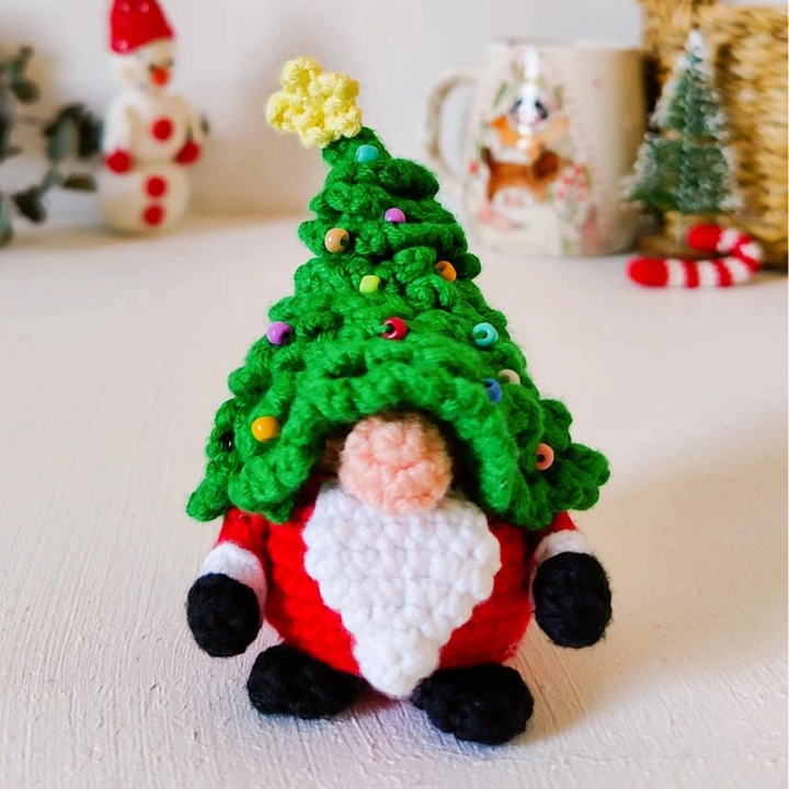 Gnome Claus Crochet Pattern