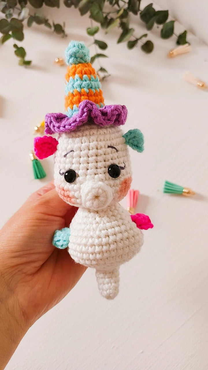 Seahorse Crochet Pattern & Matching Card: "Birthday Bash"