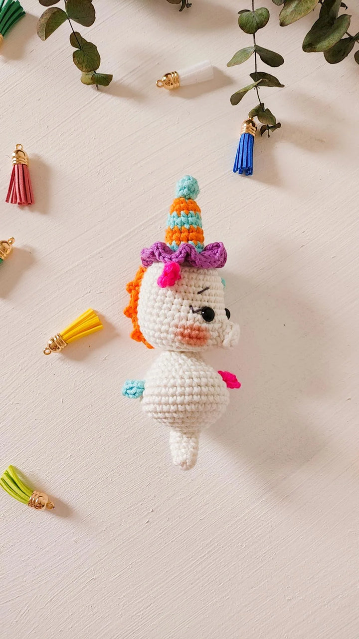 Seahorse Crochet Pattern & Matching Card: "Birthday Bash"