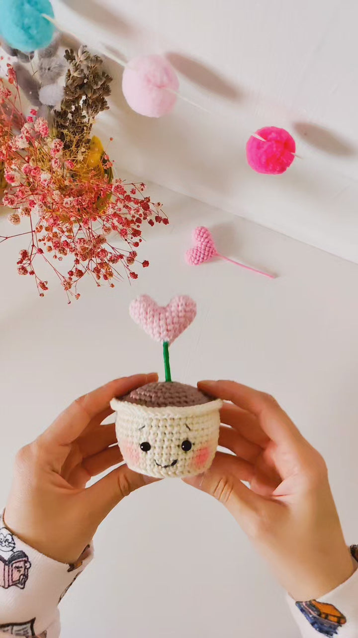 Heart Flower Crochet Pattern & Matching Card: "No Words, Just Hugs"