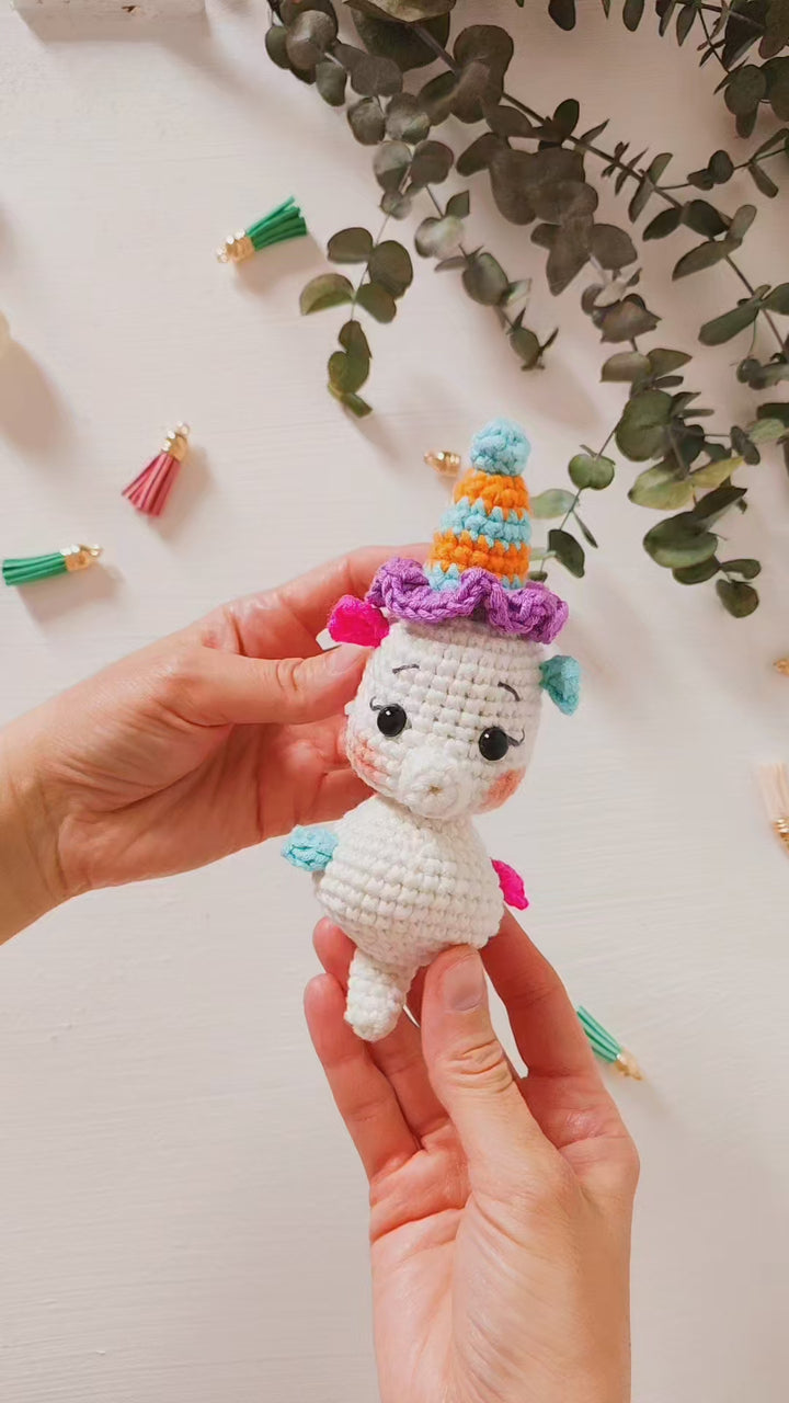 Seahorse Crochet Pattern & Matching Card: "Birthday Bash"